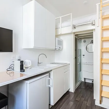 Cosy Studio At Paul Doumer, By Guestready *